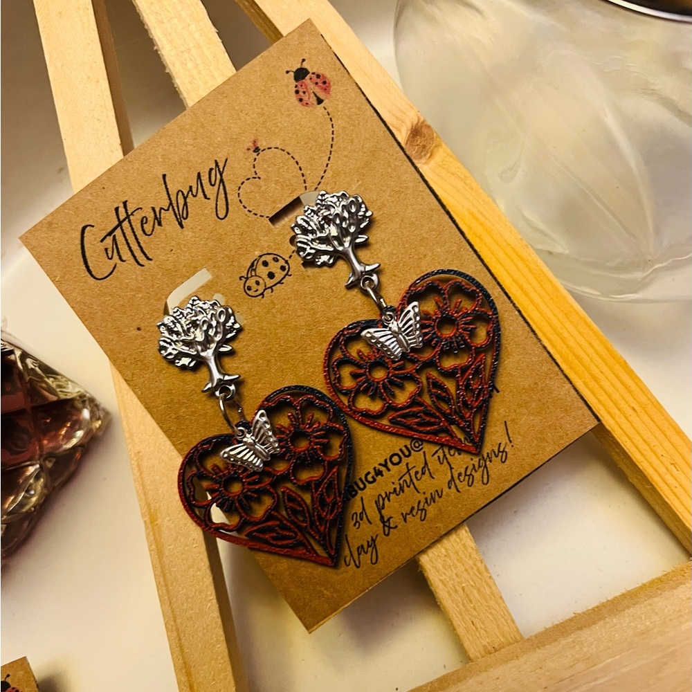Floral print graphic heart 3D printed earrings!
